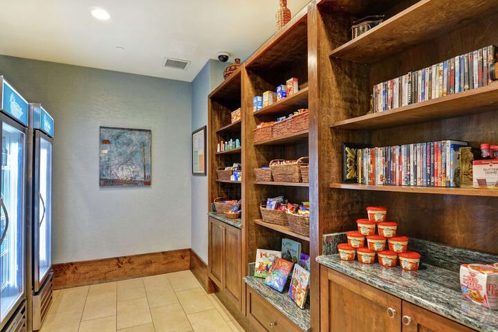 Snack bar