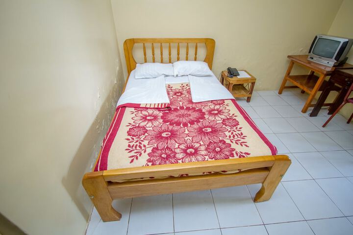 Room 24 of 69