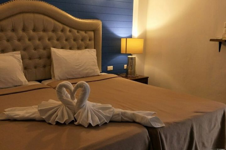 Room 12 of 29