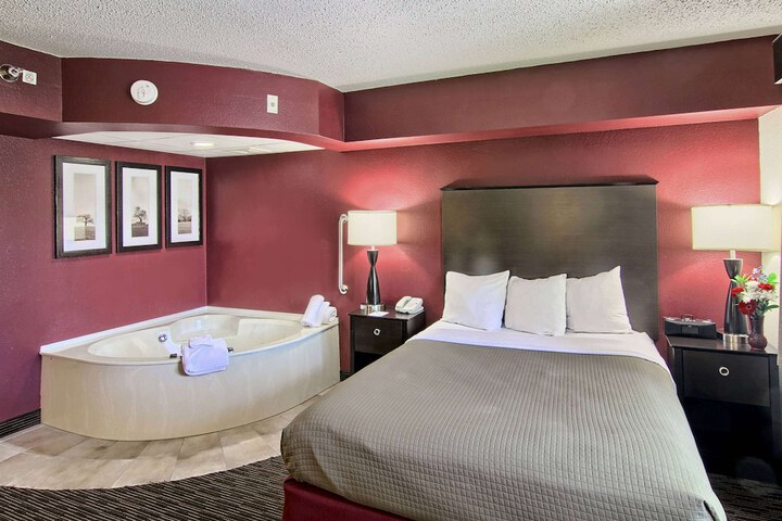 Room 15 of 54