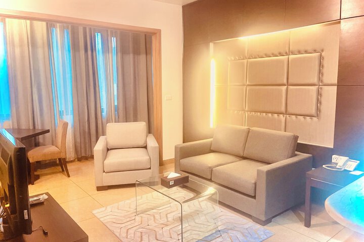 Room 3 of 28
