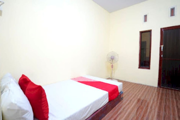 Room 14 of 27