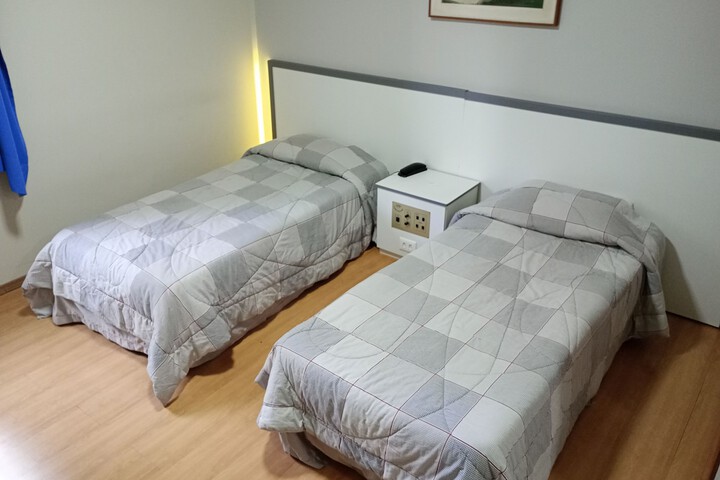 Room 12 of 61