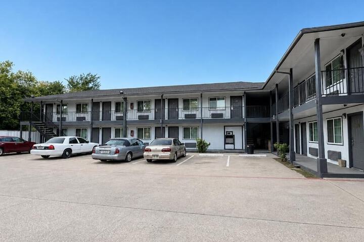 Hotel 6 of 6