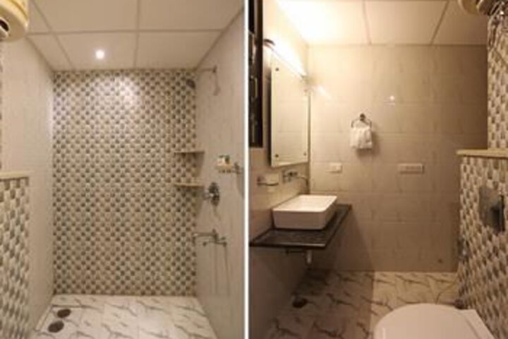 Room 2 of 30