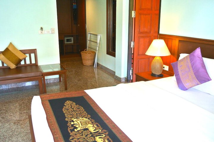 Room 17 of 86