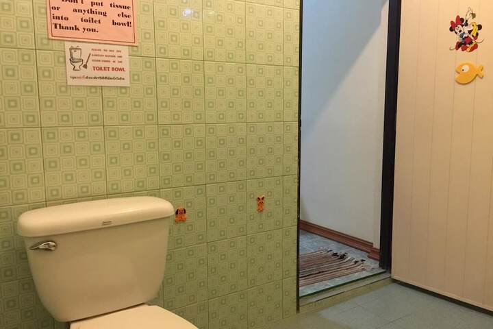 Room 23 of 31