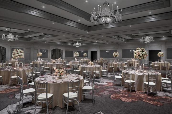 Ballroom/Hall 18 of 35