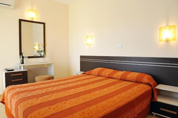 Room 14 of 41