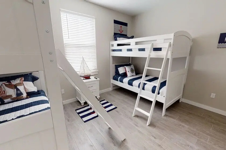 Room 2 of 19