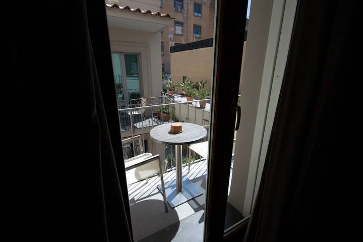 Hotel Exterior 97 of 104