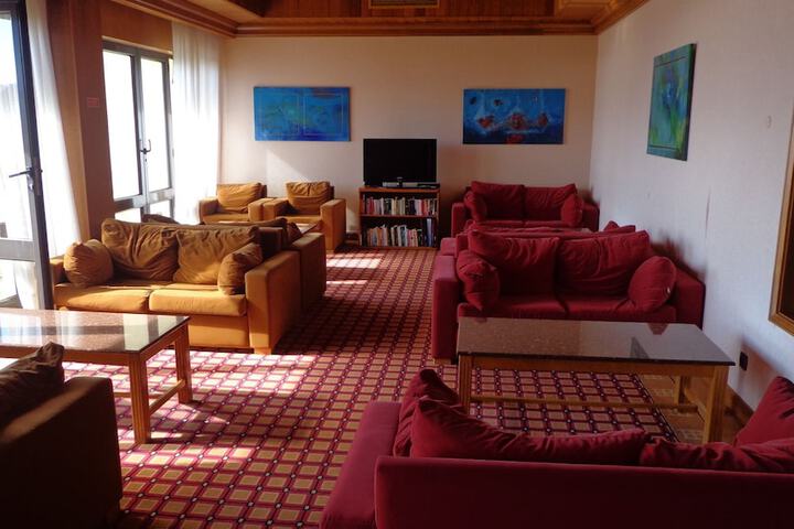 Entrance & Lobby