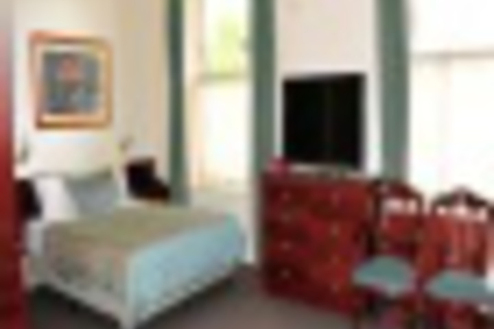 Room 399 of 768