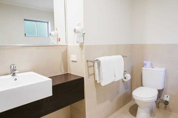 Room 20 of 33