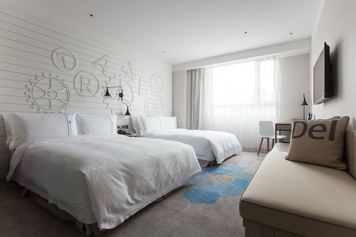 Room 36 of 65