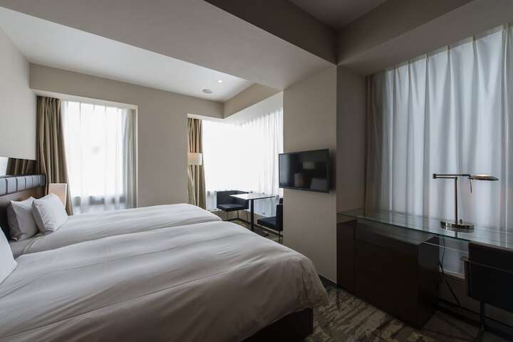 Room 18 of 52