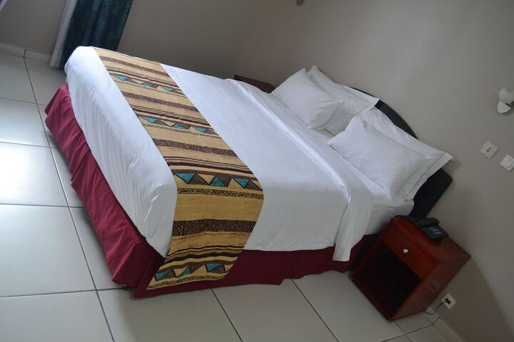 Room 3 of 47