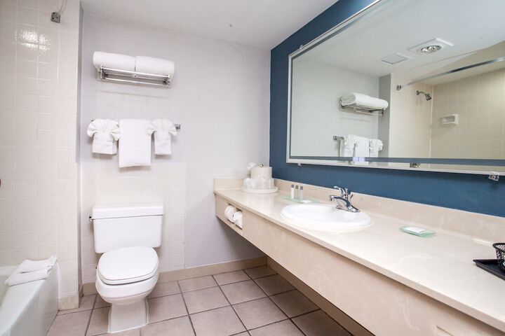 Room 125 of 175