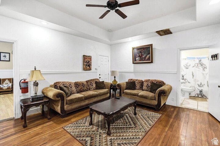 Room 15 of 25