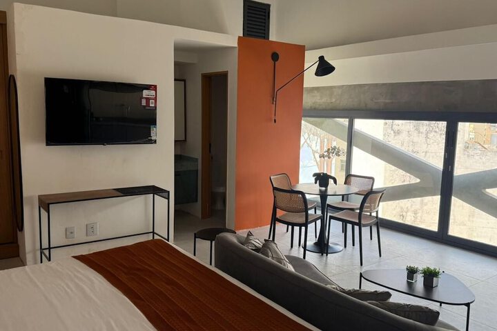 Room 3 of 9