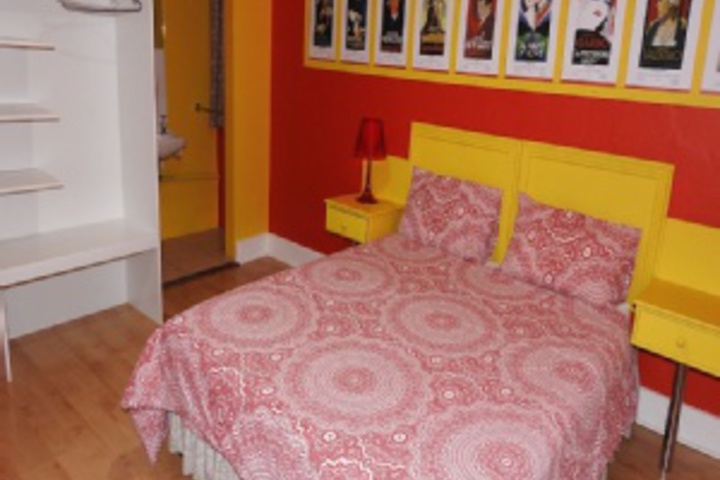 Room 165 of 204