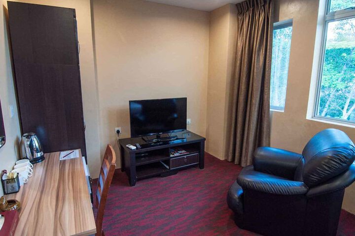 Room 20 of 35