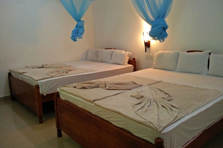 Room 9 of 29