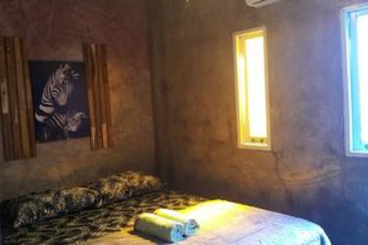 Room 15 of 30