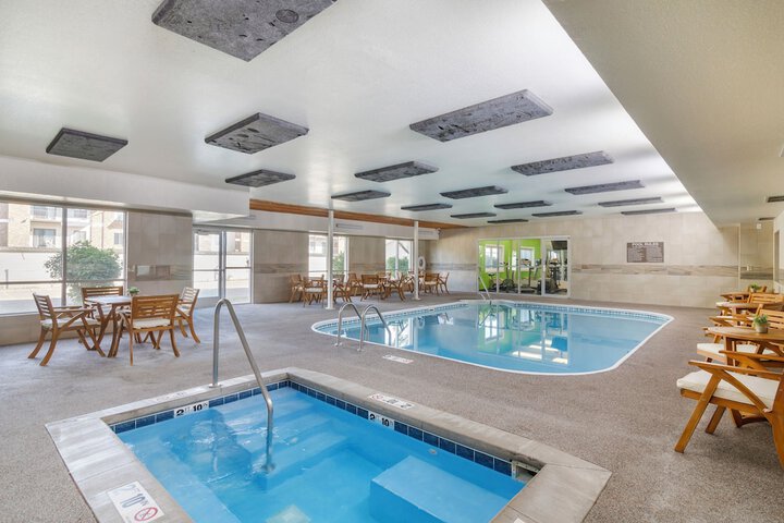 Pool 20 of 41