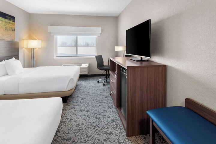 Room 30 of 65