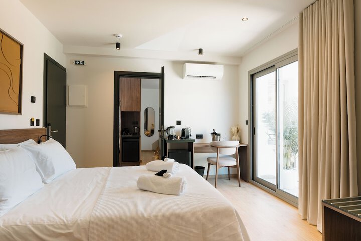 Room 50 of 172