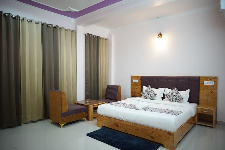 Room 4 of 21