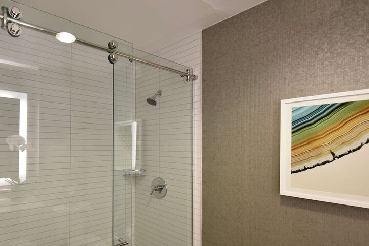 Bathroom shower