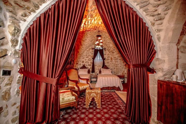 Room 15 of 54