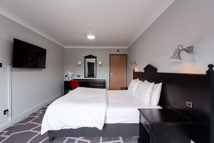 Room 13 of 61