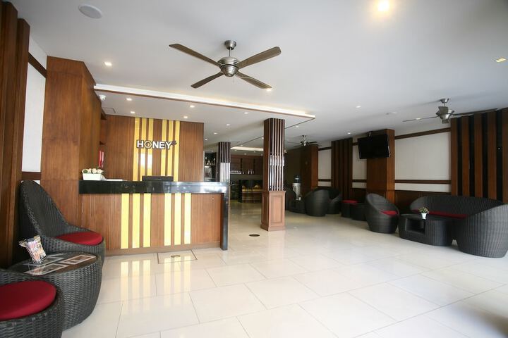 Hotel 2 of 34