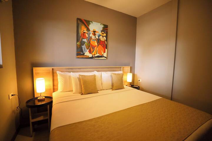 Room 10 of 21