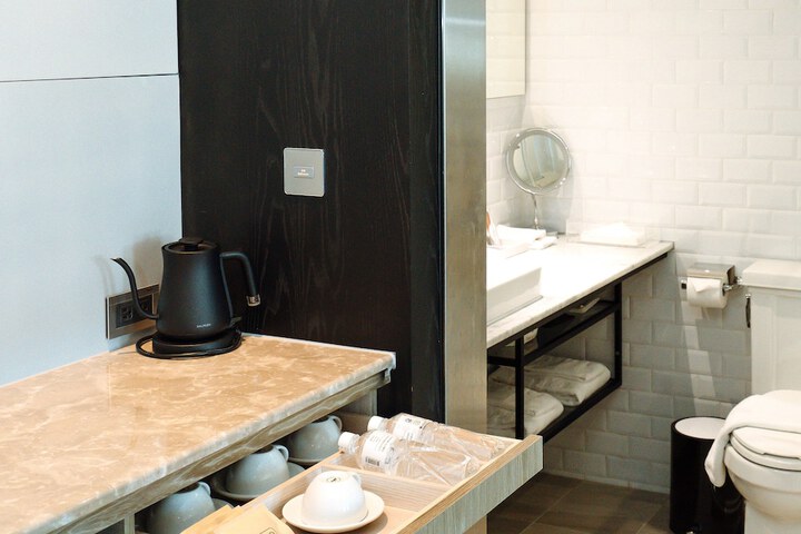 Breakfast/Coffee Service 150 of 243