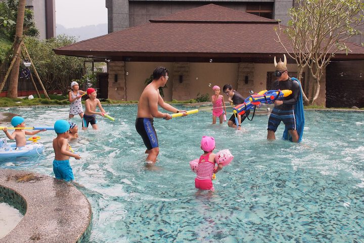Pool 50 of 137