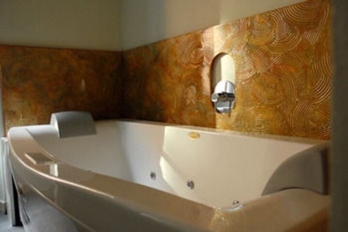 Jetted Tub