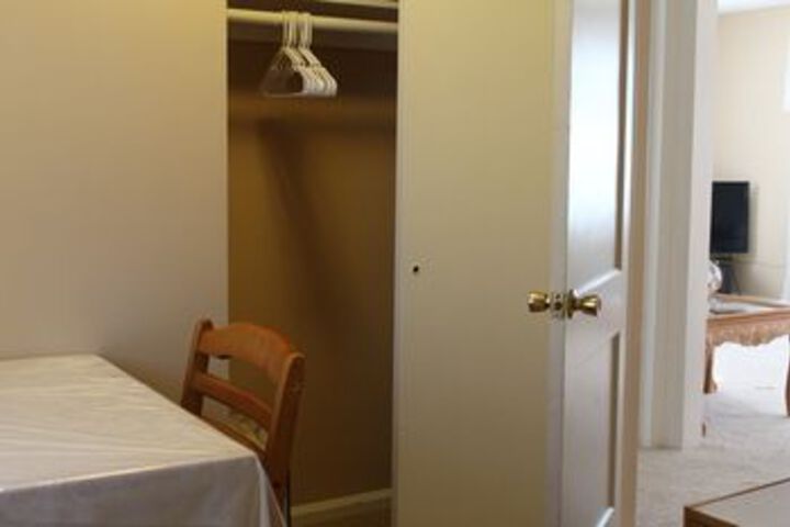Room 19 of 64