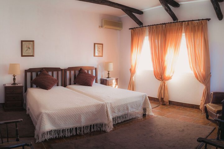 Room 10 of 49