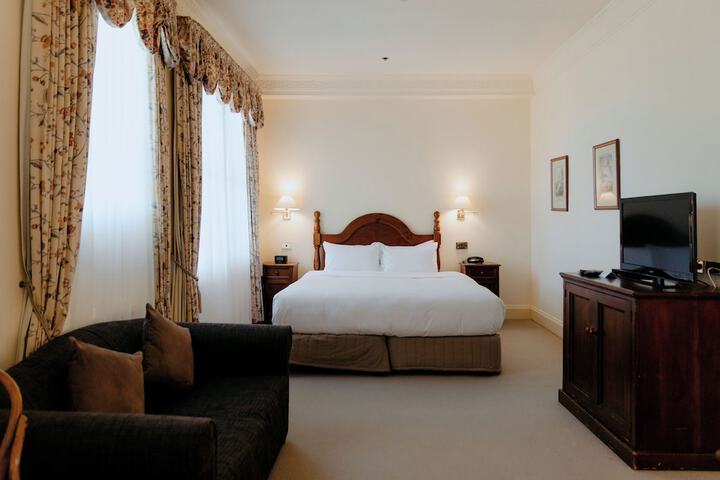 Room 18 of 63