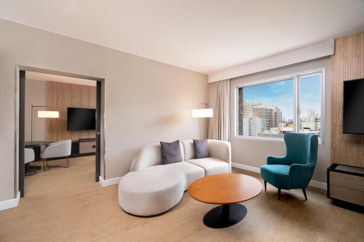 Room 46 of 116