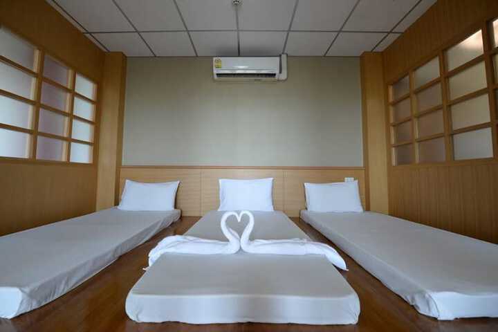Room 11 of 49