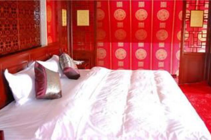 Room 28 of 49