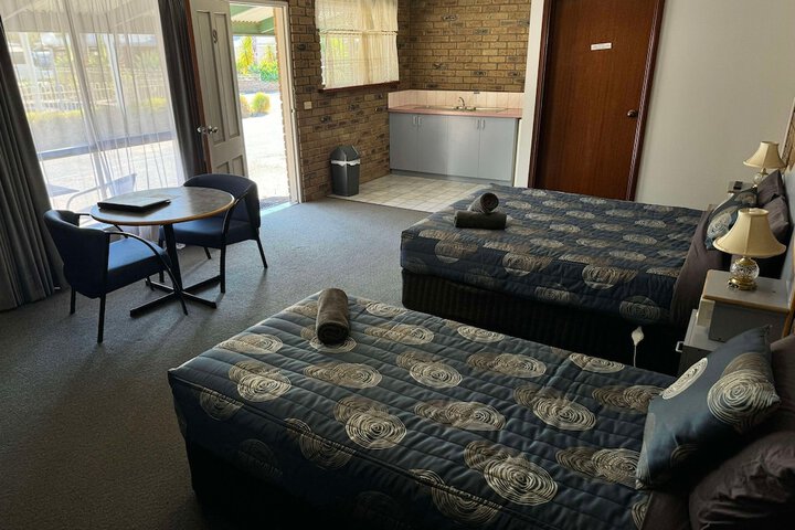 Room 4 of 47