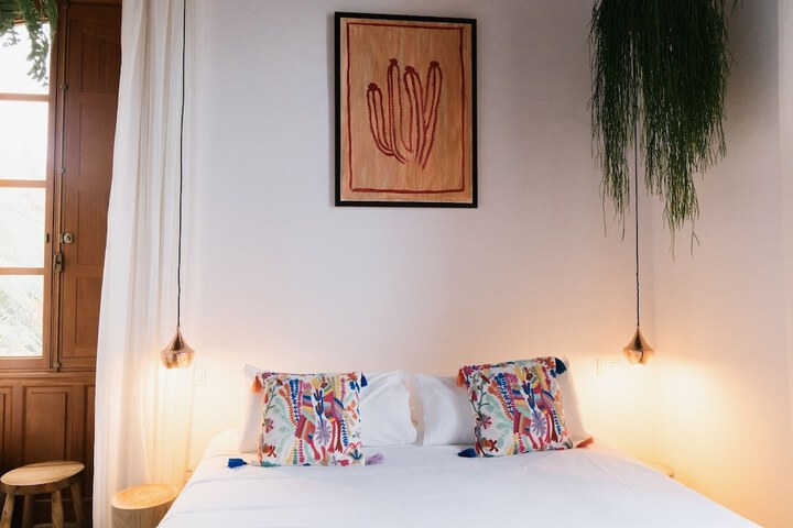 Room 16 of 107