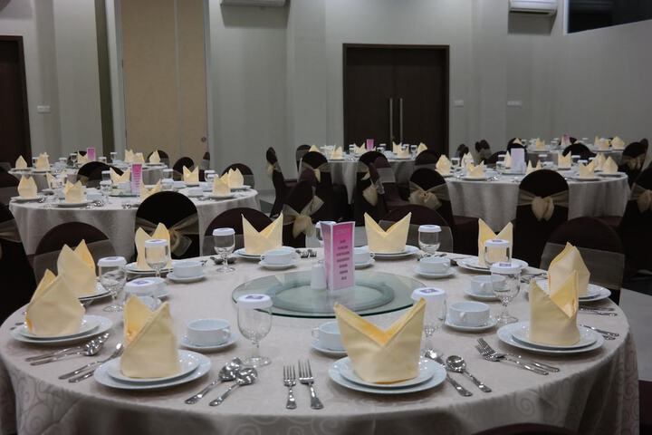Ballroom/Hall 39 of 41