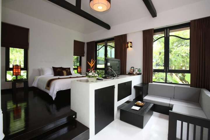 Room 4 of 31